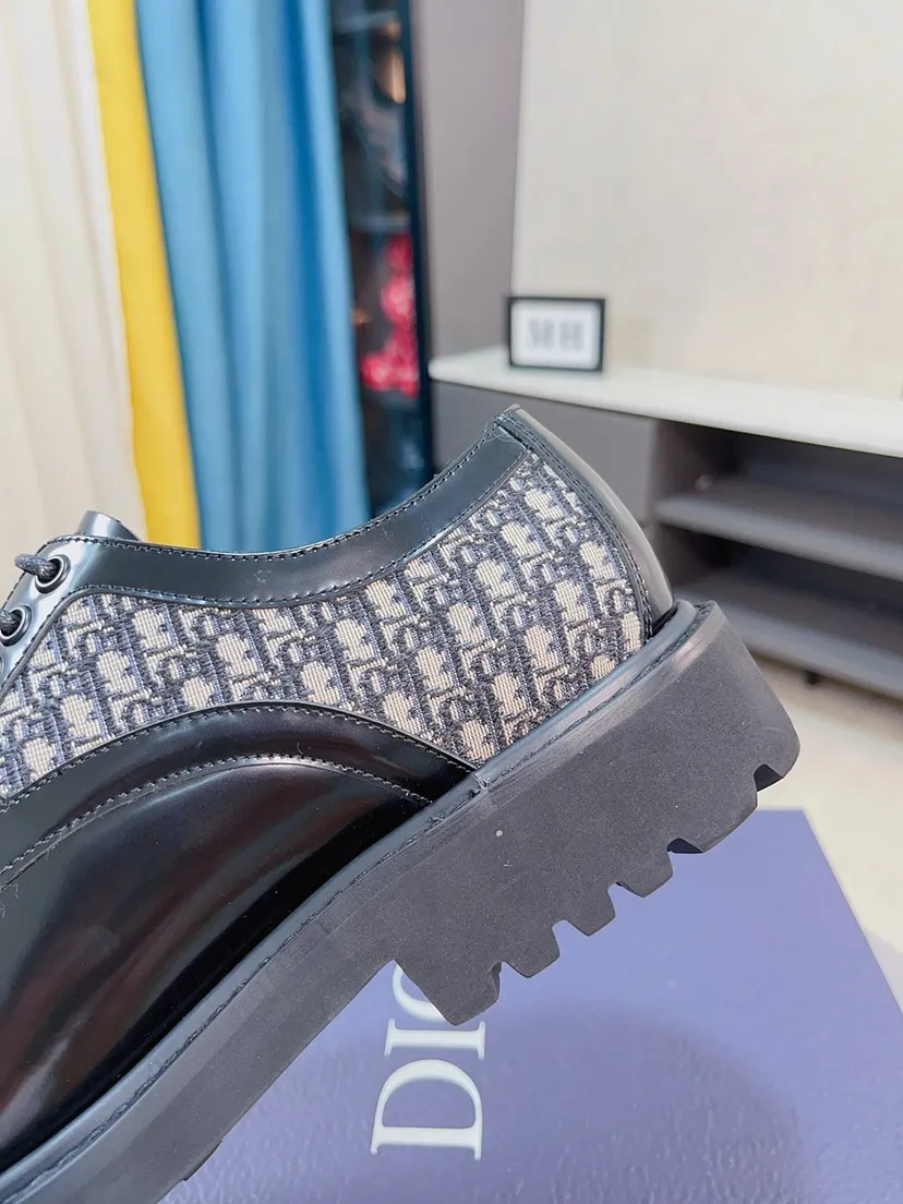 Men's shoes 💰560🌸🌸Water-dyed cow lining Original order quality Dior —🆘.Dior Original order purchase, high-end business leather shoes, fabric: Made of open-edge beaded cowhide imported from Italy➕Water-dyed cow lining/cowhide lining➕Specially available original outsole, fine workmanship, real thing^_^Photographed🎬size: 38-44 (45 custom-made)